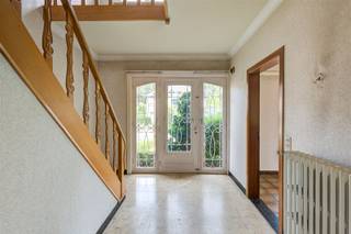 Op een steenworp afstand van het centrum van Vorselaar is deze charmante woning gelegen. Deze solide constructie biedt de ideale basis voor...