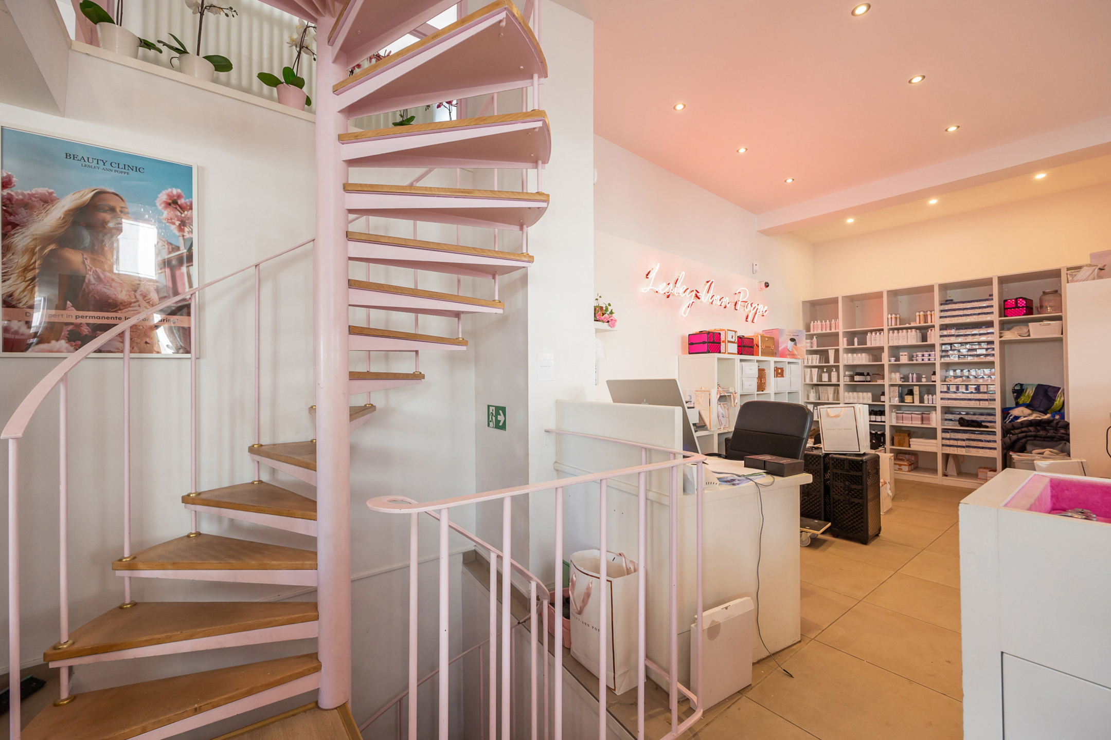 ANTWERPEN - Uitzonderlijke handelsruimte op centrale locatie - foto 5