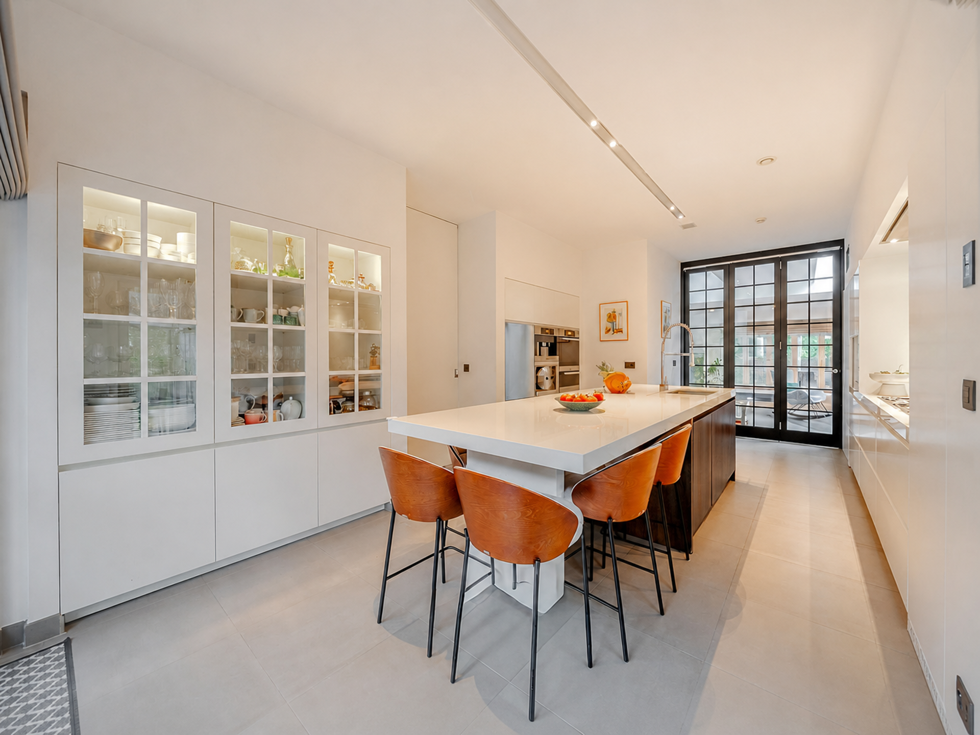 Exclusieve villa met binnenzwembad op uiterst gegeerde ligging - foto 5