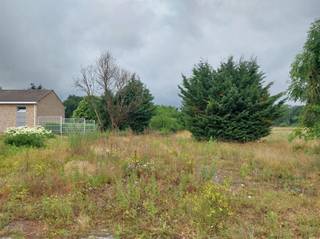  Prachtige bouwgrond voor half open bebouwing van 562m², 11,13m breed.  De grond is deel van een nieuwe verkaveling van 7 bouwgronden...