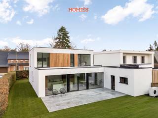 In een rustige en groene omgeving in het gegeerde Heverlee bevindt zich deze prachtige villa die comfort, ruimte en energiezuinig wonen...