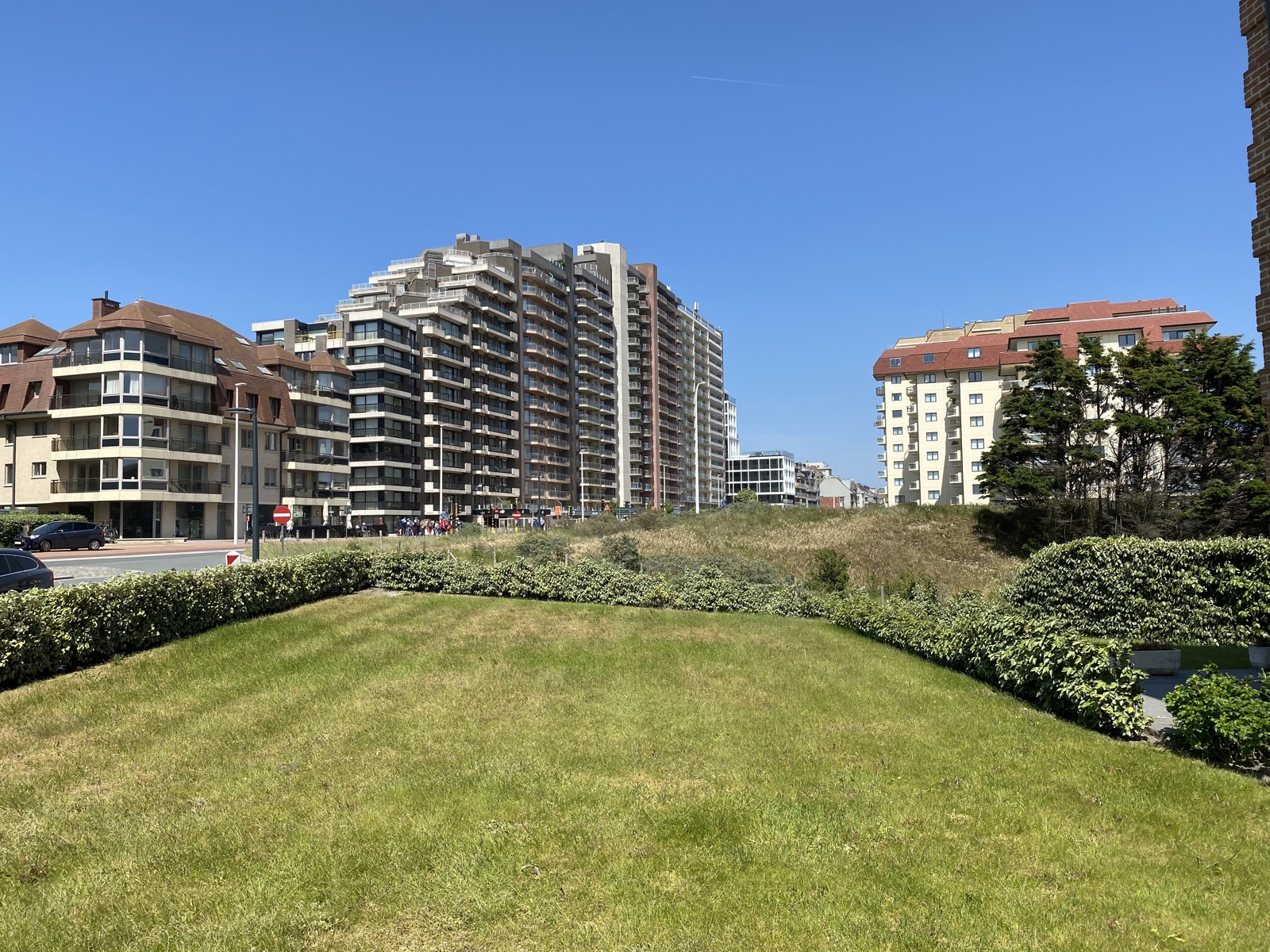 Gelijkvoers appartement met ruim terras op wandelafstand van zee - foto 5