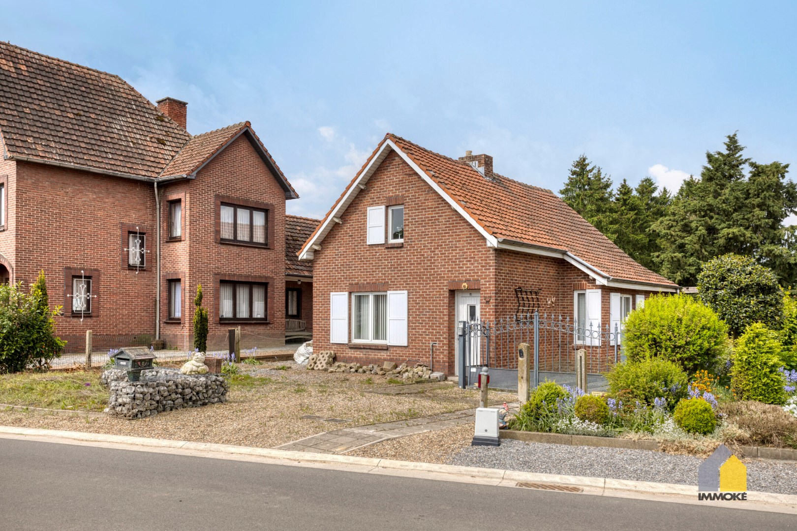 Volledig te renoveren woning op een perceel van 11 a 74 ca. - foto 1