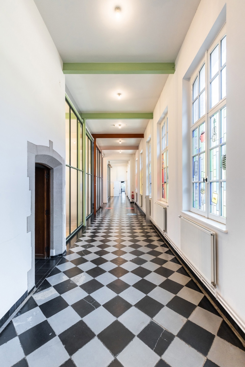 Prachtige kantoren te huur in het Wivina Klooster te Dilbeek. - foto 5