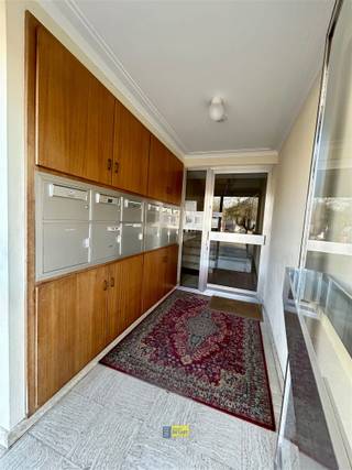 Welkom in dit lichtrijk, te renoveren appartement van 105m² gelegen aan de Donk Patio te Brasschaat. Dit appartement gelegen op de eerste verdieping...