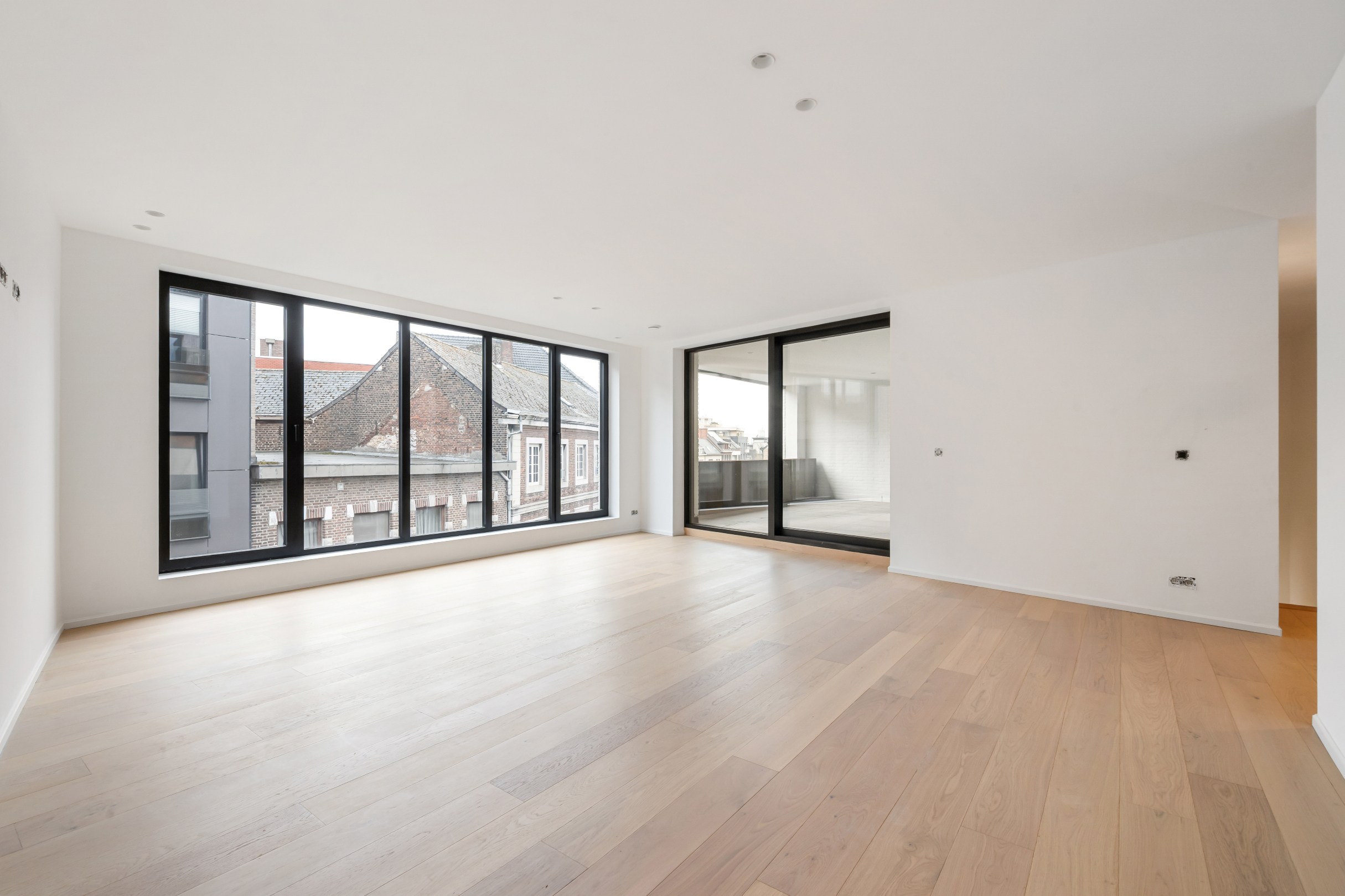 Very spacious apartment with 3 bedrooms - photo 3
