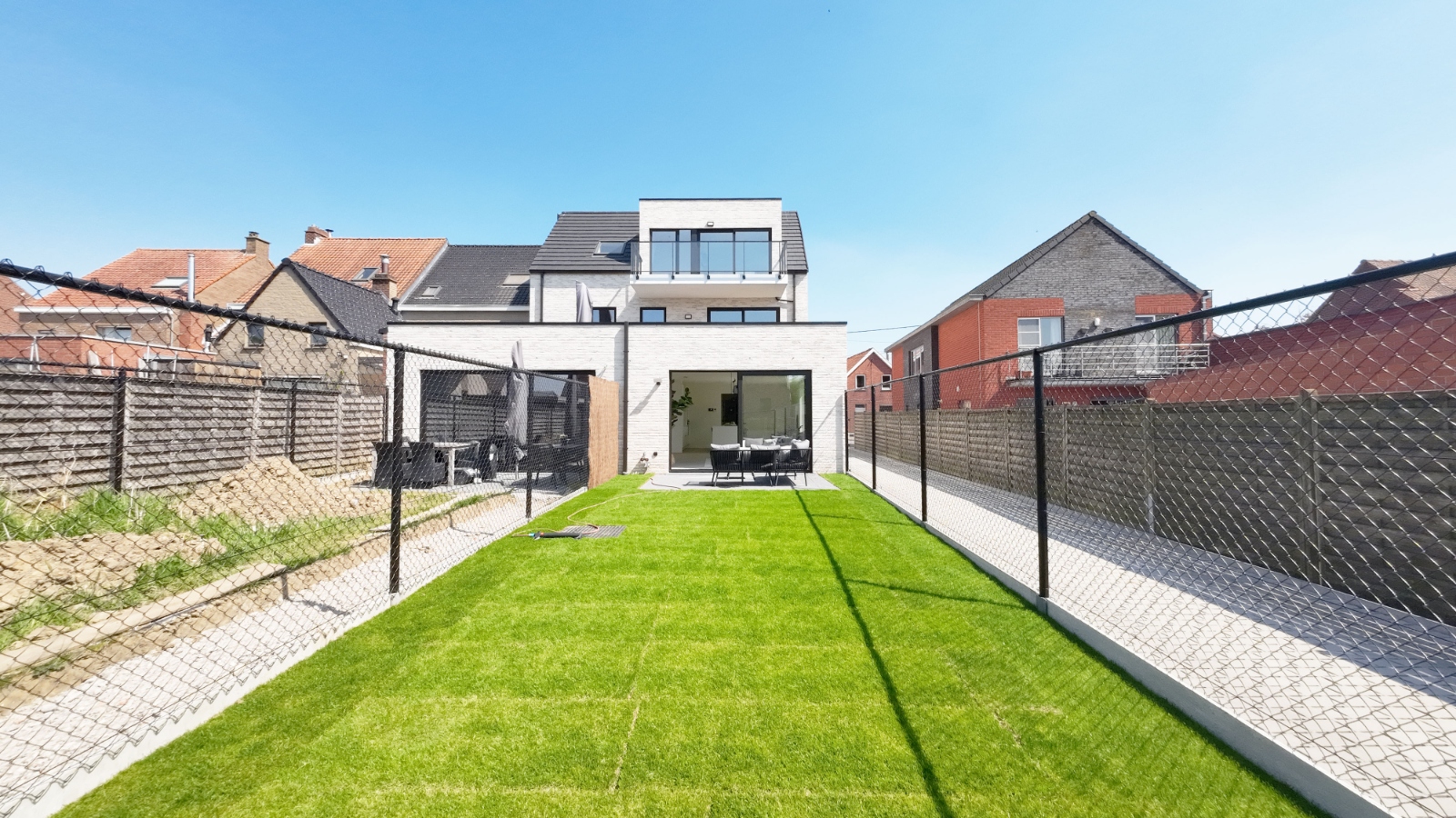 Gelijkvloers tweeslaapkamerappartement met zongerichte tuin - foto 5