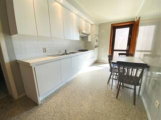 Maak uw bezoek aan ons nog eenvoudiger! Vul alstublieft vooraf de huurdersfiche in en stuur deze naar delphine@vastgoeddemeyer.be. Wij nemen...