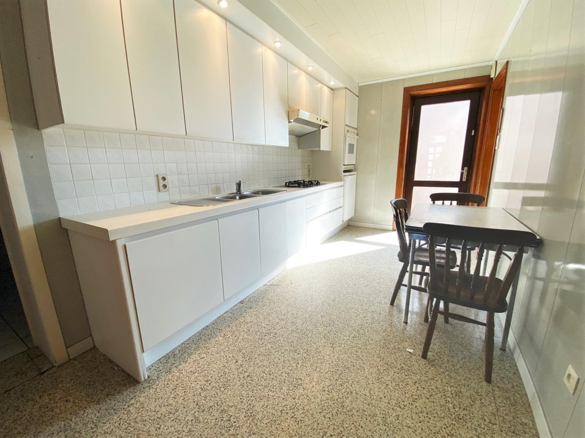 ALLEENSTAANDE GEZINSWONING MET 4 SLPKS EN TUIN! - foto 3