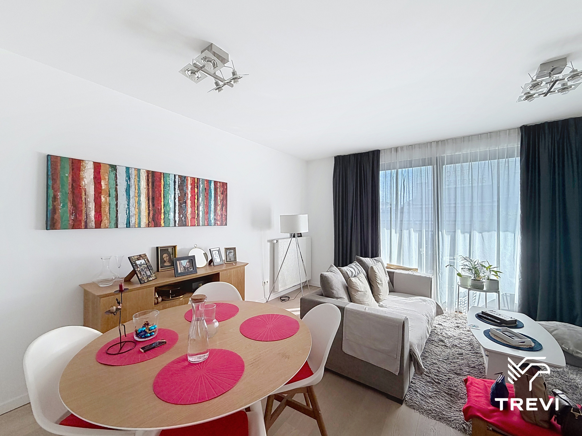 Appartement met 1 slaapkamer + parking in de Europese wijk ! - foto 4