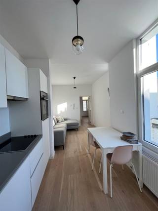Tussen het levendige Zurenborg en het gezellige Moorkensplein vind je dit charmante appartement in de Kroonstraat 167. Rustig gelegen aan...