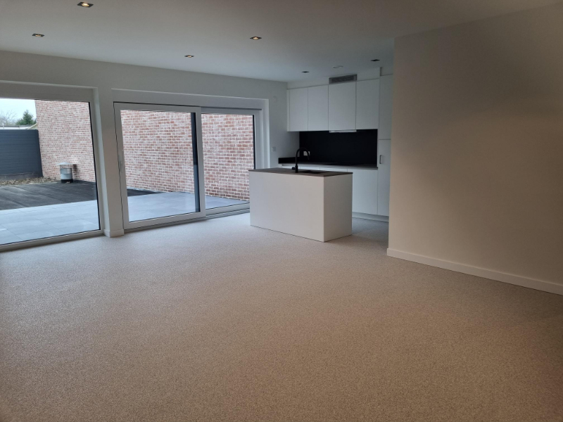 Modern nieuwbouw gelijkvloers appartement met tuin/autostaanplaats/zonnepanelen - Koningshooikt - foto 2