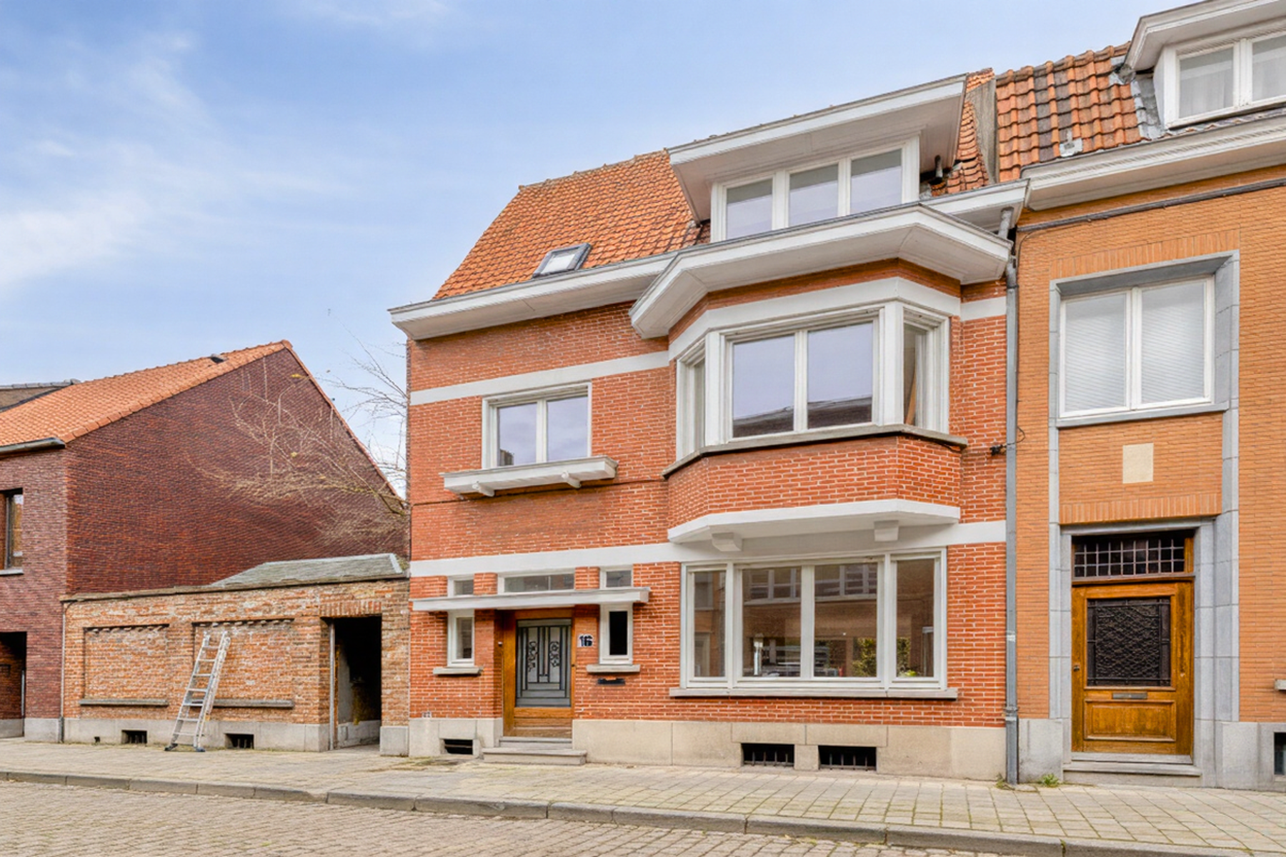 Gerenoveerde (2025) stadswoning met tuin - foto 2