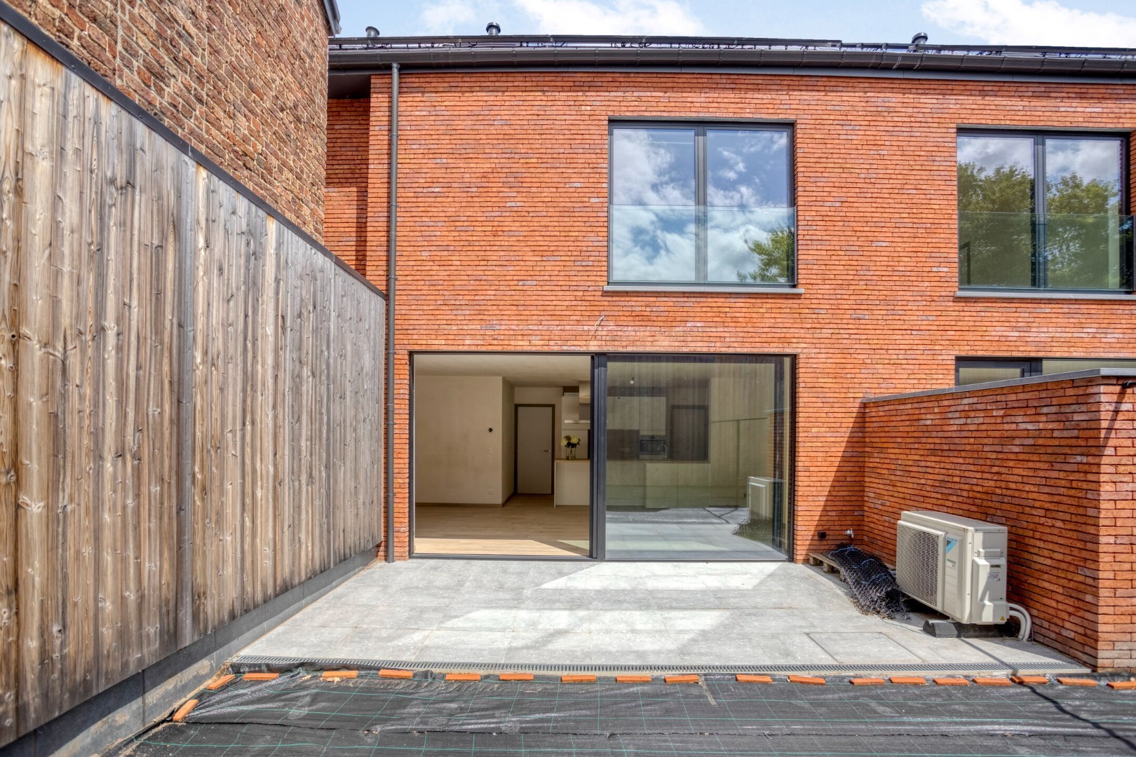 LOOP EENS BINNEN OP VRIJDAG 10 APRIL: RUIME NIEUWBOUWWONING - 6% BTW - foto 3