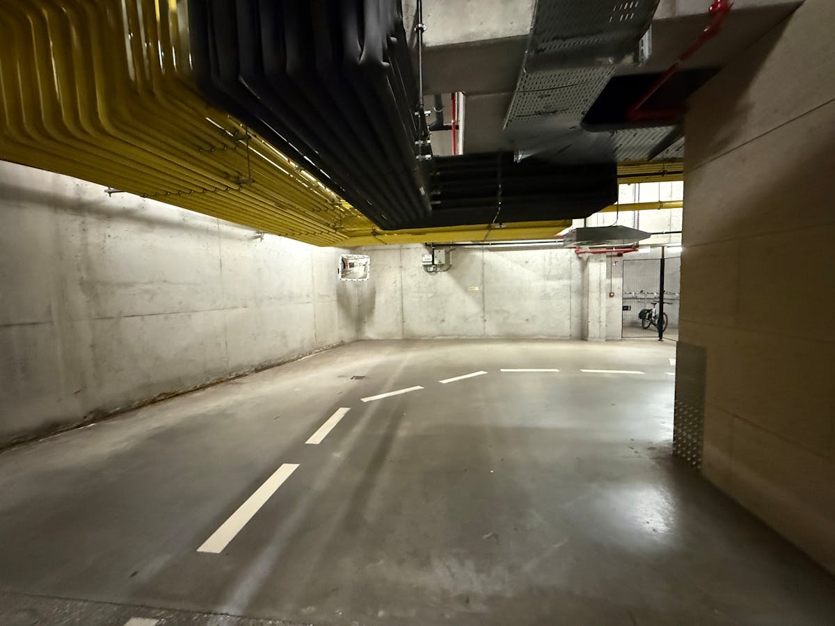 Autostaanplaats met berging te huur in Antwerpen - foto 4