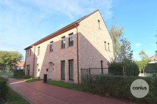 ENERGIEZUINIGE HOB MET 3 SLKS In een rustige en groene omgeving te Kozen, deelgemeente van Nieuwerkerken treffen wij deze energiezuinige gezinswoning...