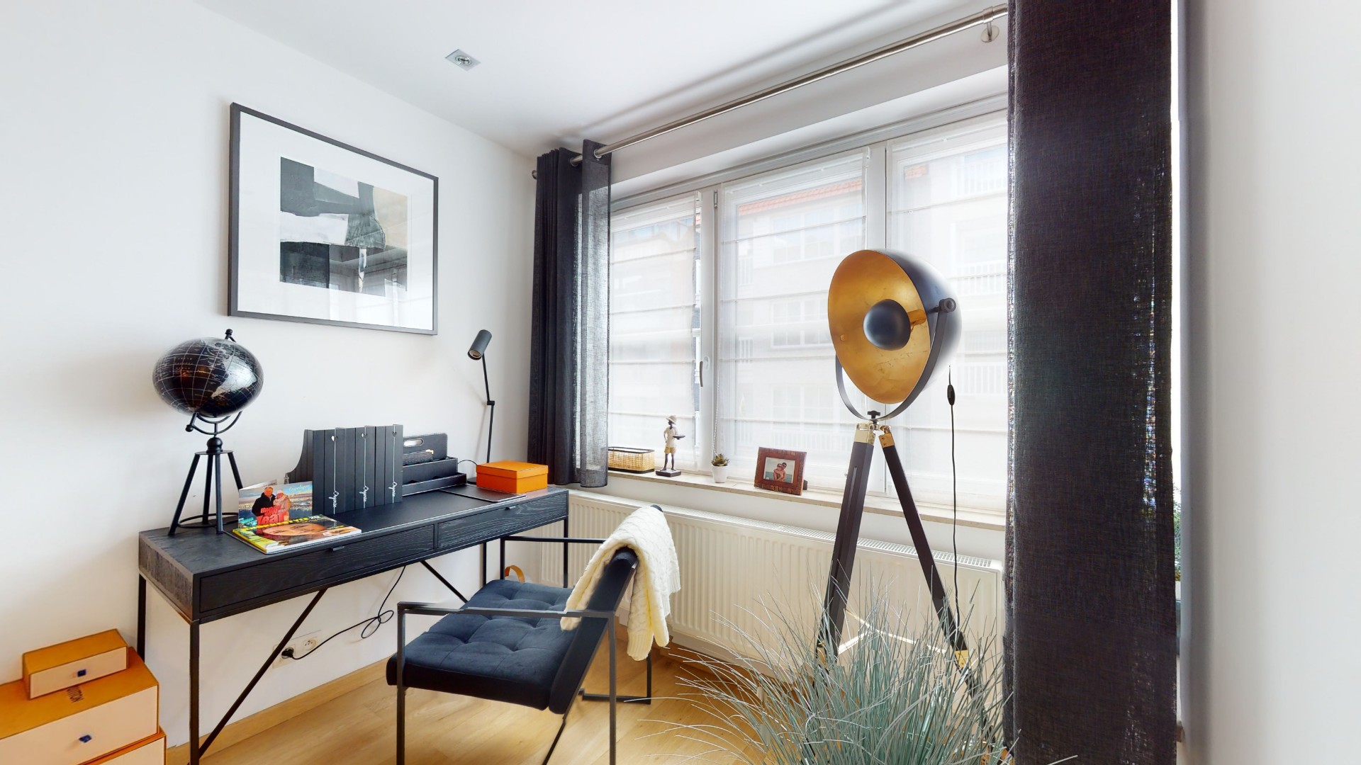 Duplex appartement gelegen in het centrum van Knokke op wandelafstand van de Dumortierlaan en Lippenslaan. - foto 3