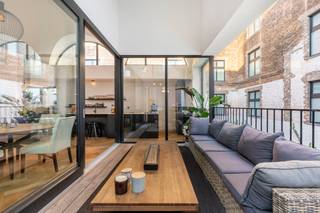 Karaktervol ruim appartement met terras op het EilandjeHet appartement bevindt zich op de eerste verdieping van een kleinschalige residentie op het...