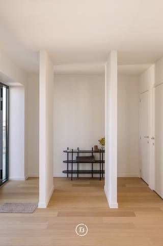 Welcome to Groene Poort, the first residential new-build project in the emerging Slachthuis district. Ideally located next to the new central park...