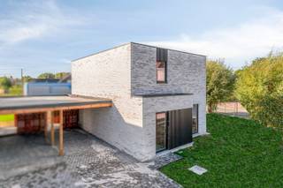 House for sale in Roeselare