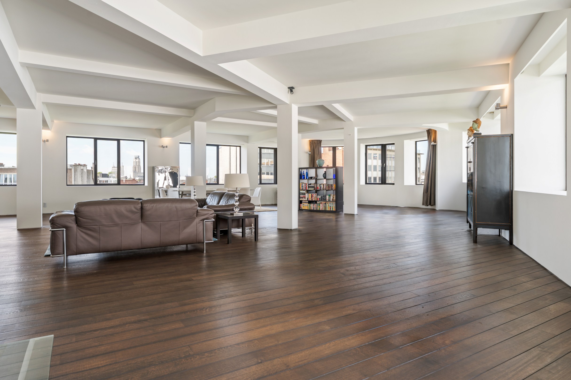 Exceptional loft of 326 m² on the Eilandje with panoramic views over Antwerp. - photo 5