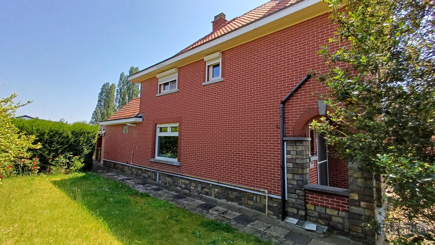 Leuke vrijstaande woning met aanhorigheden. - foto 4