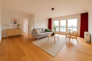 <br />Ligging<br /><br />Centraal en rustig gelegen in de Derbystraat te Sint Denijs Westrem. Een makkelijke verbinding met het openbaar vervoer.<br /><br />Indeling<br /><br />Het appartement bestaat uit een ruime inkomhal, een lichtrijke woonkamer met eetplaats en terras, de afzonderlijke ingerichte keuken, de nachthal, een badkamer met lavabo/douche/toilet alsook twee ruime slaapkamers met automatische veluxen. Er is airconditioning aanwezig.<br />Staanplaats bij te kopen aan 15.000 EUR. <br /><br />Troeven<br /><br />- ligging<br />- instapklaar<br />- EPC score B<br />- stijlvol restaurant<br />- kelderberging aanwezig<br />- gemeenschappelijk zwembad<br />- ondergrondse autostandplaats<br />- appartement met hoteldiensten<br /><br />Voor inlichtingen en/of bezoek, bel Guillaume 0472 25 70 76