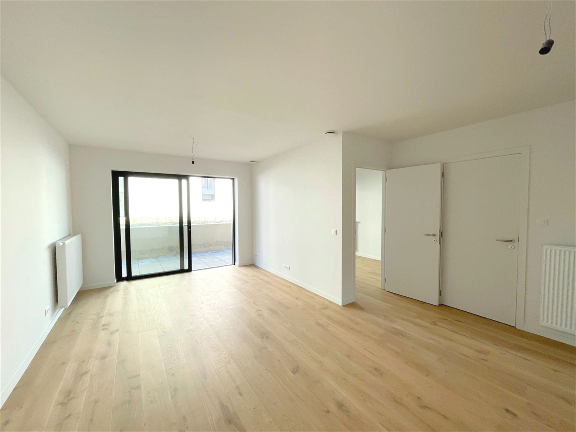 GELIJKVLOERS APP. MET 2 SLKS + RUIM TERRAS - foto 5