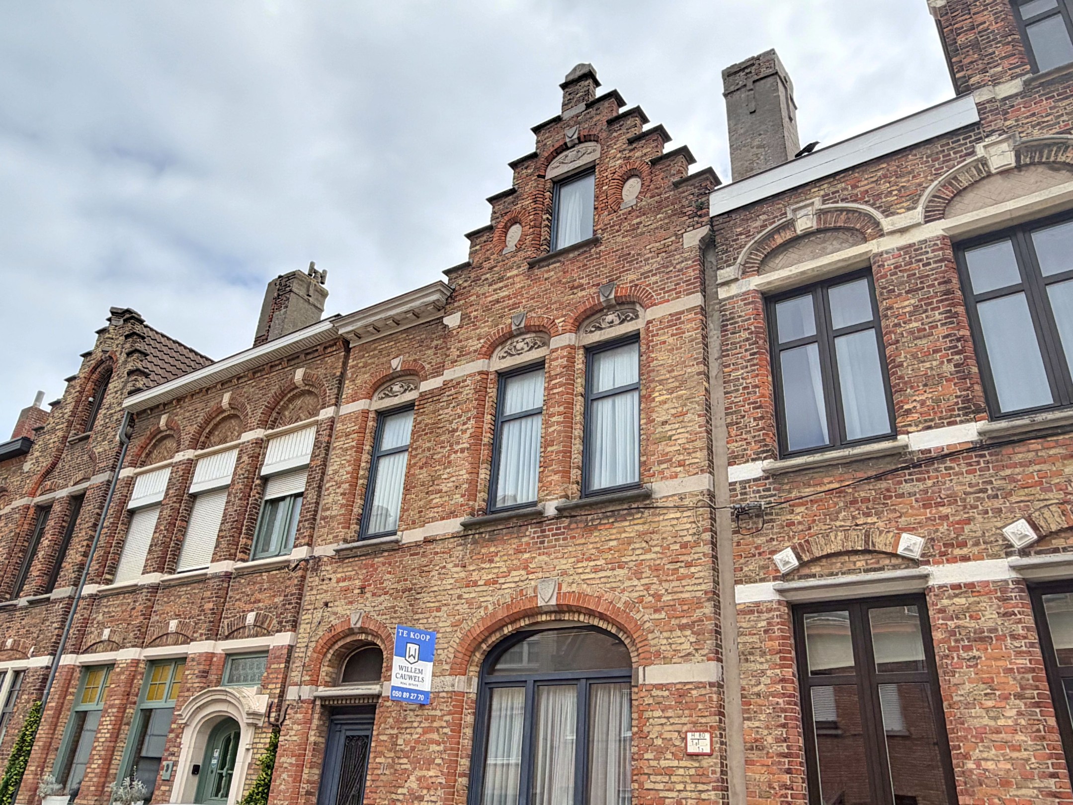 Herenhuis met 5 grote kamers en tuin te Zeebrugge - foto 1