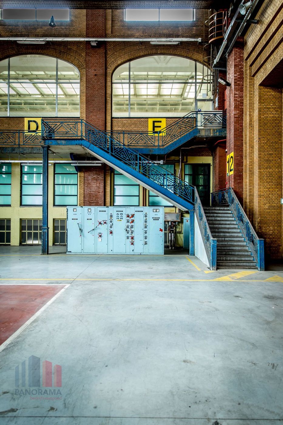 Uniek magazijn van 5.100 m² te huur in iconische elektriciteitscentrale te Schelle - photo 2