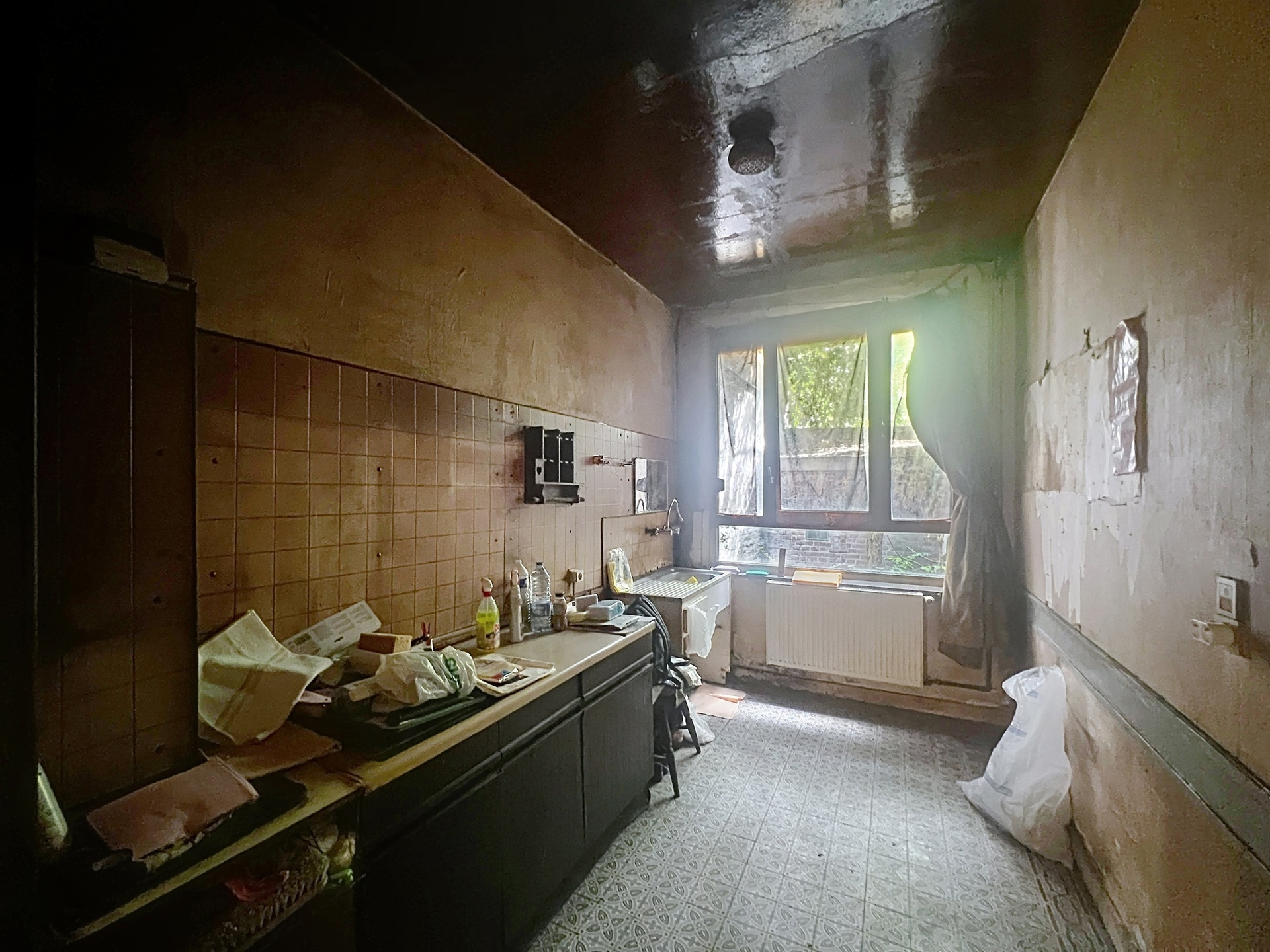 Te renoveren woning met binnentuin - foto 5
