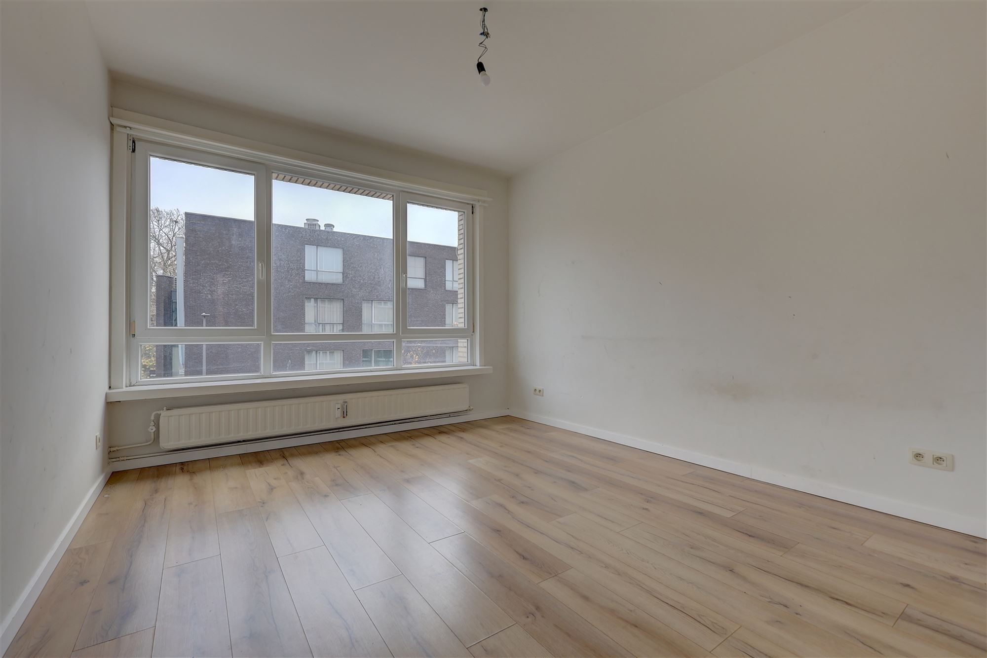 Lichtrijk 2-slaapkamer appartement met terras in Borgerhout! - foto 5