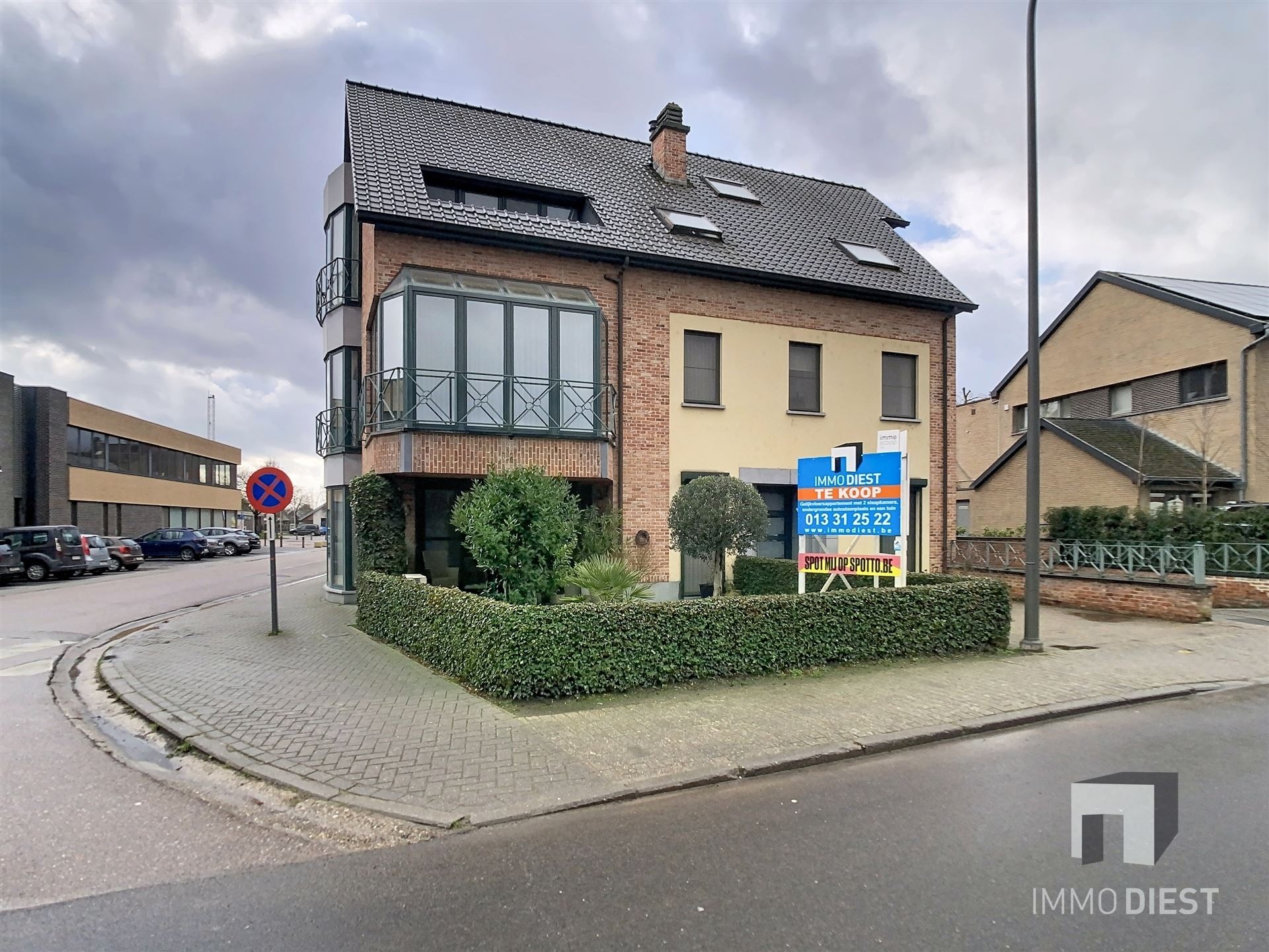 Topligging: gelijkvloers appartement mét garage en kelder - foto 2