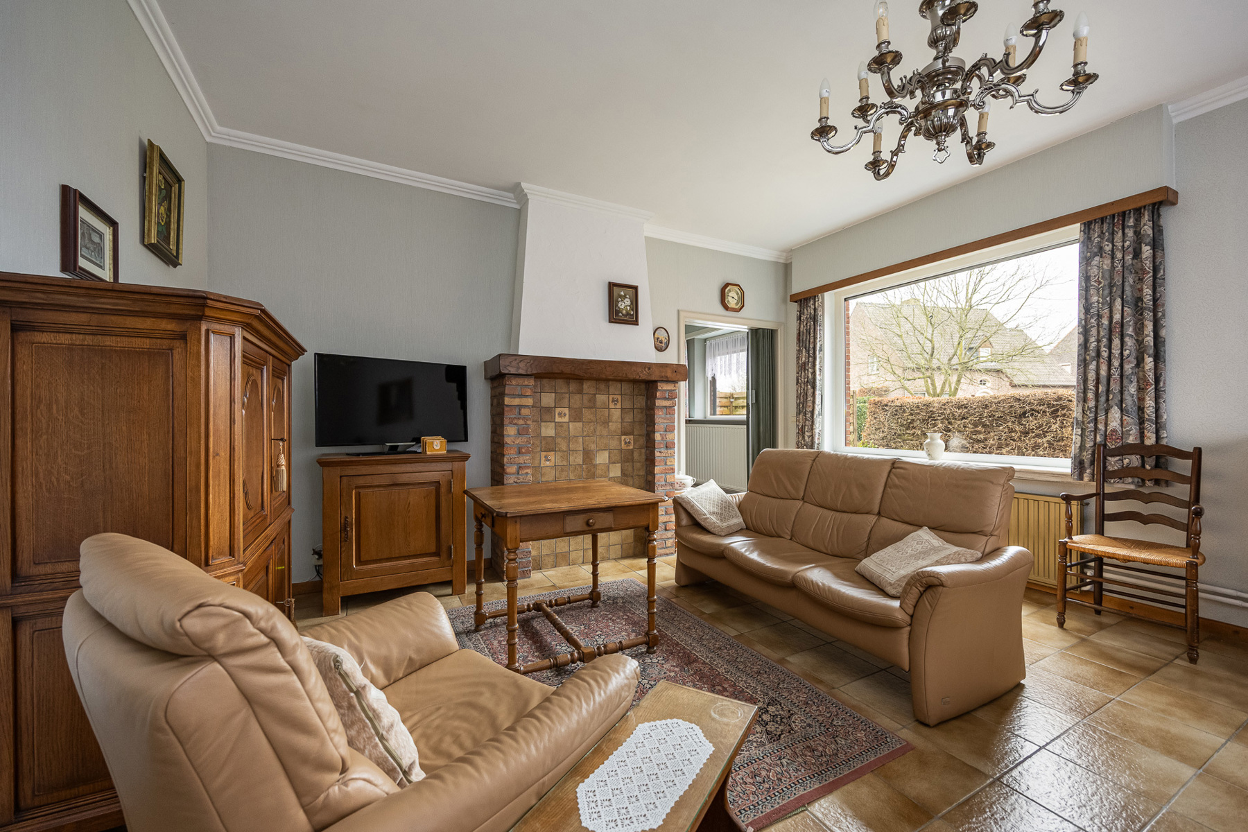 Vrijstaande eengezinswoning met 3 slaapkamers op een perceel van 912m².  - foto 5