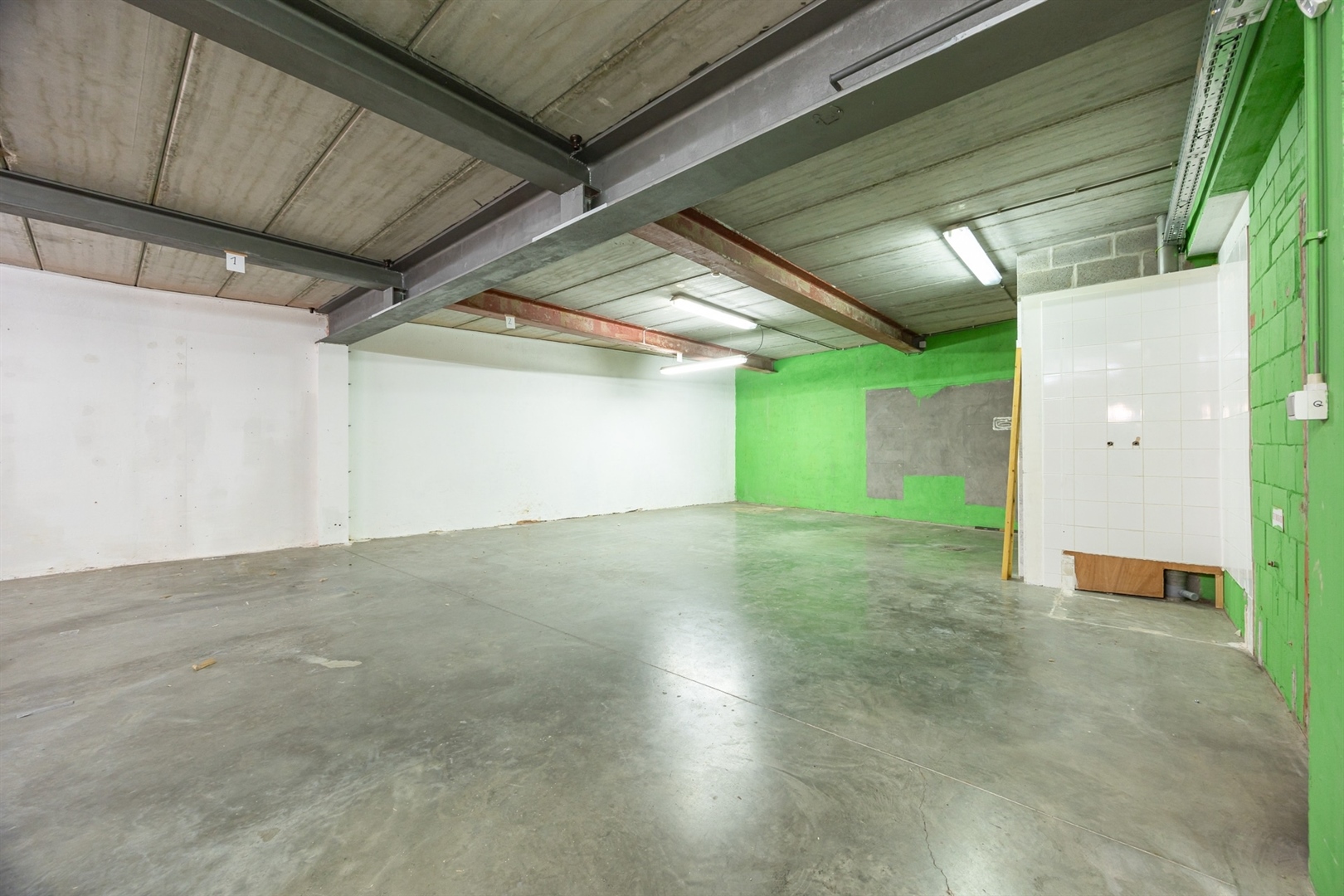 Lange Herentalsestraat ∣ Large storage space - photo 4