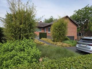 Deze ruime gerenoveerde energiezuinige (EPC B) woning van 290m² is uiterst rustig gelegen op wandelafstand van Netevallei en Herenbossen op een...
