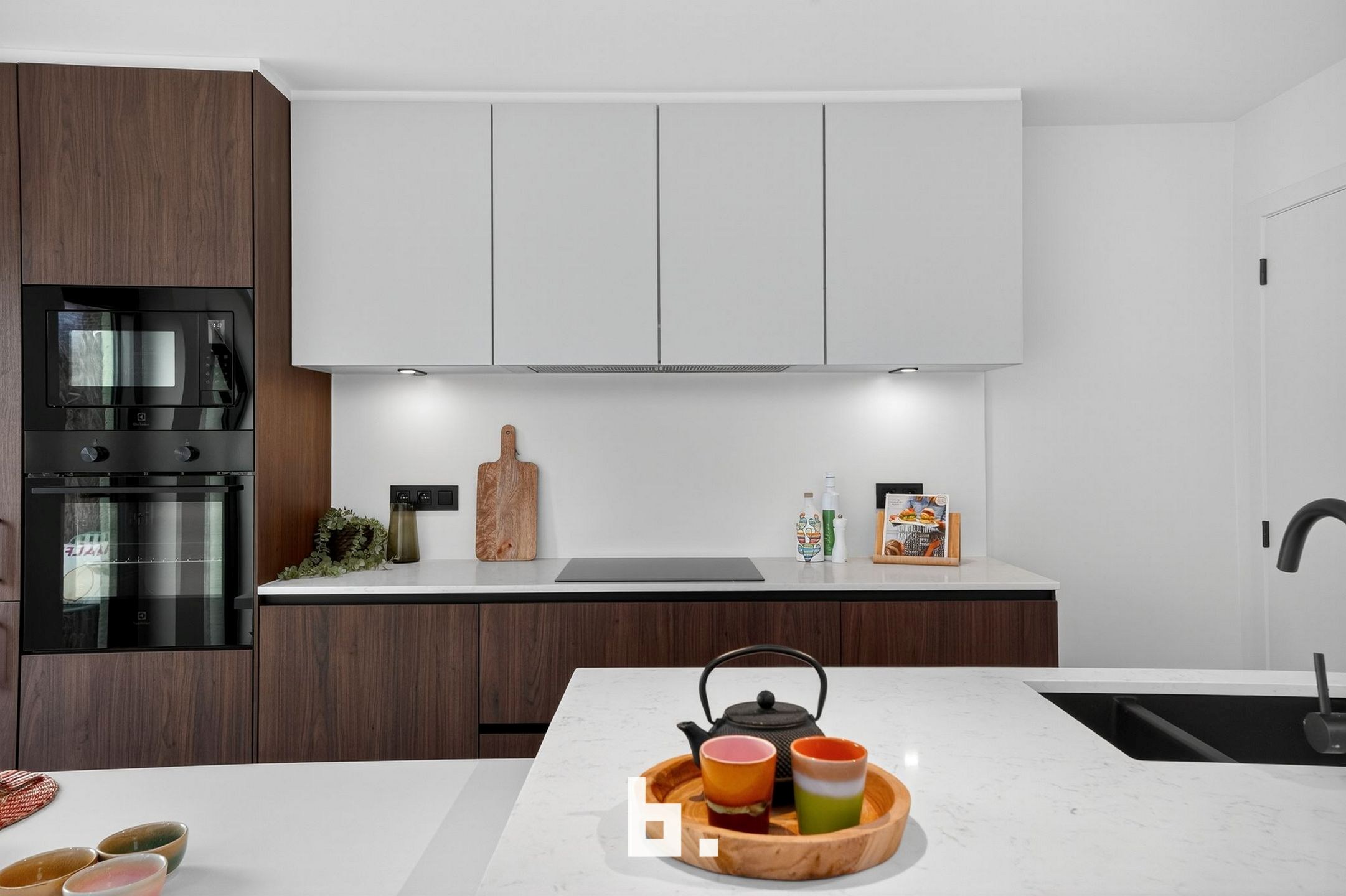 Gerenoveerde woning met 4 slaapkamers en garage te koop in Roeselare - foto 4