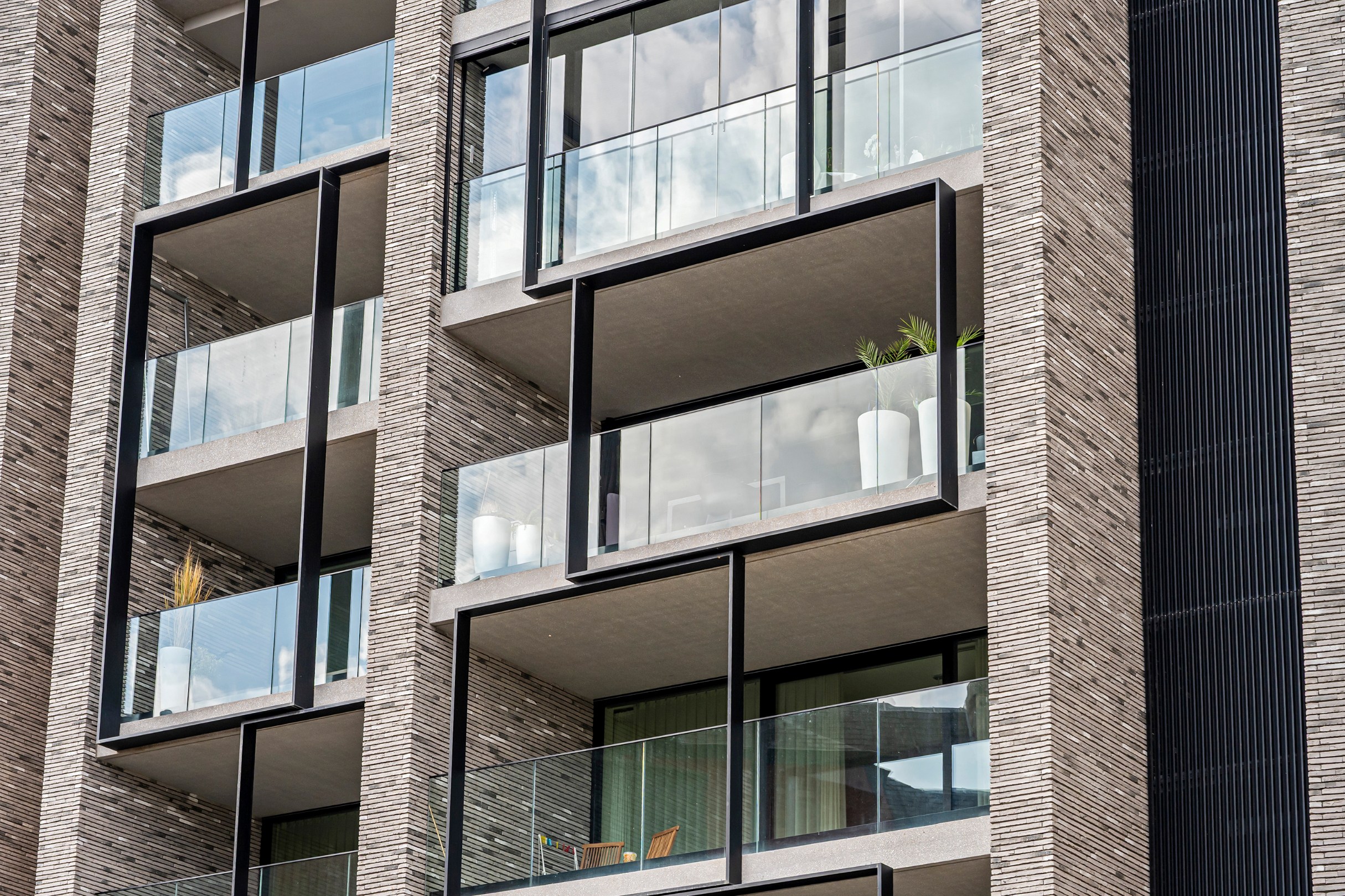 Spacious and ready-to-move-in apartment of 143m², 2 spacious terraces and a fantastic view in Hasselt. - photo 1