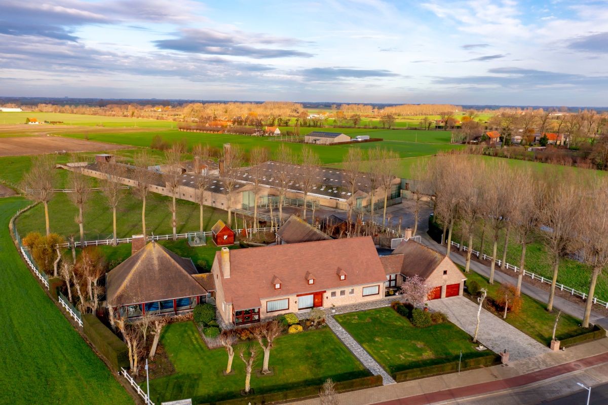 Vleesveebedrijf te koop op 3,29 ha te koop te Alveringem - photo 2