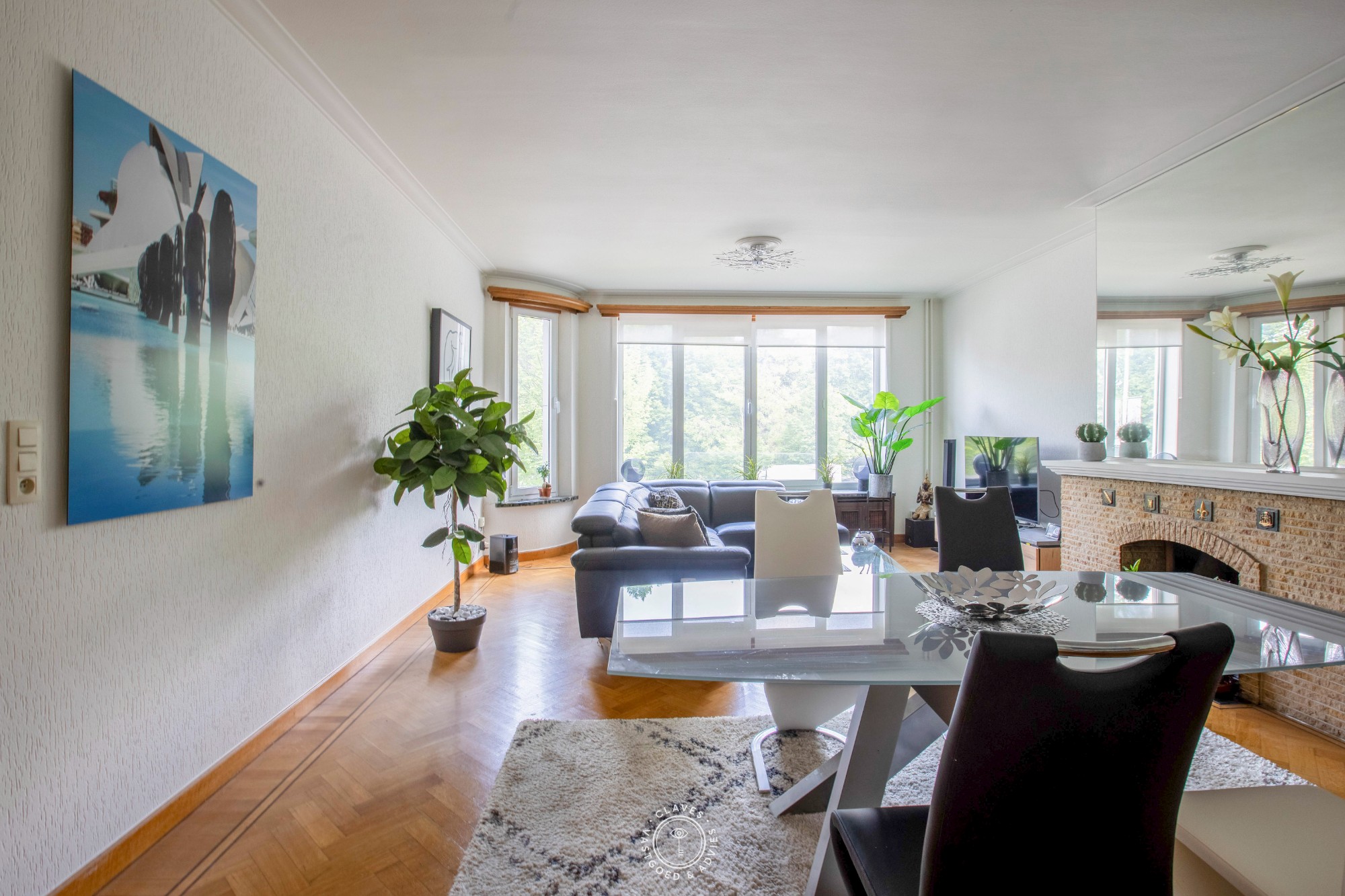 Ruim appartement met 2 slaapkamers en terras, zicht op het stadspark - foto 2