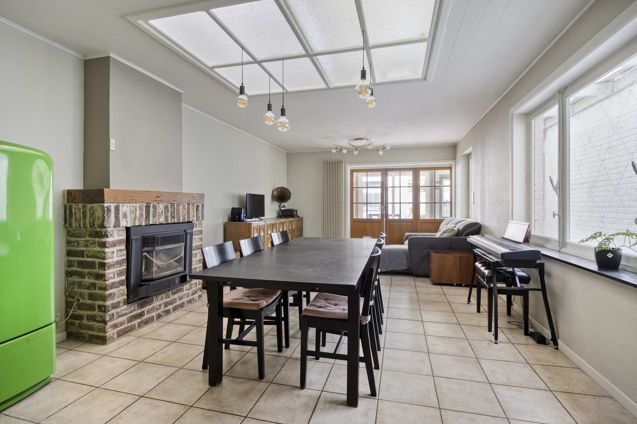 Ruime rijwoning op uitstekende locatie  - foto 4