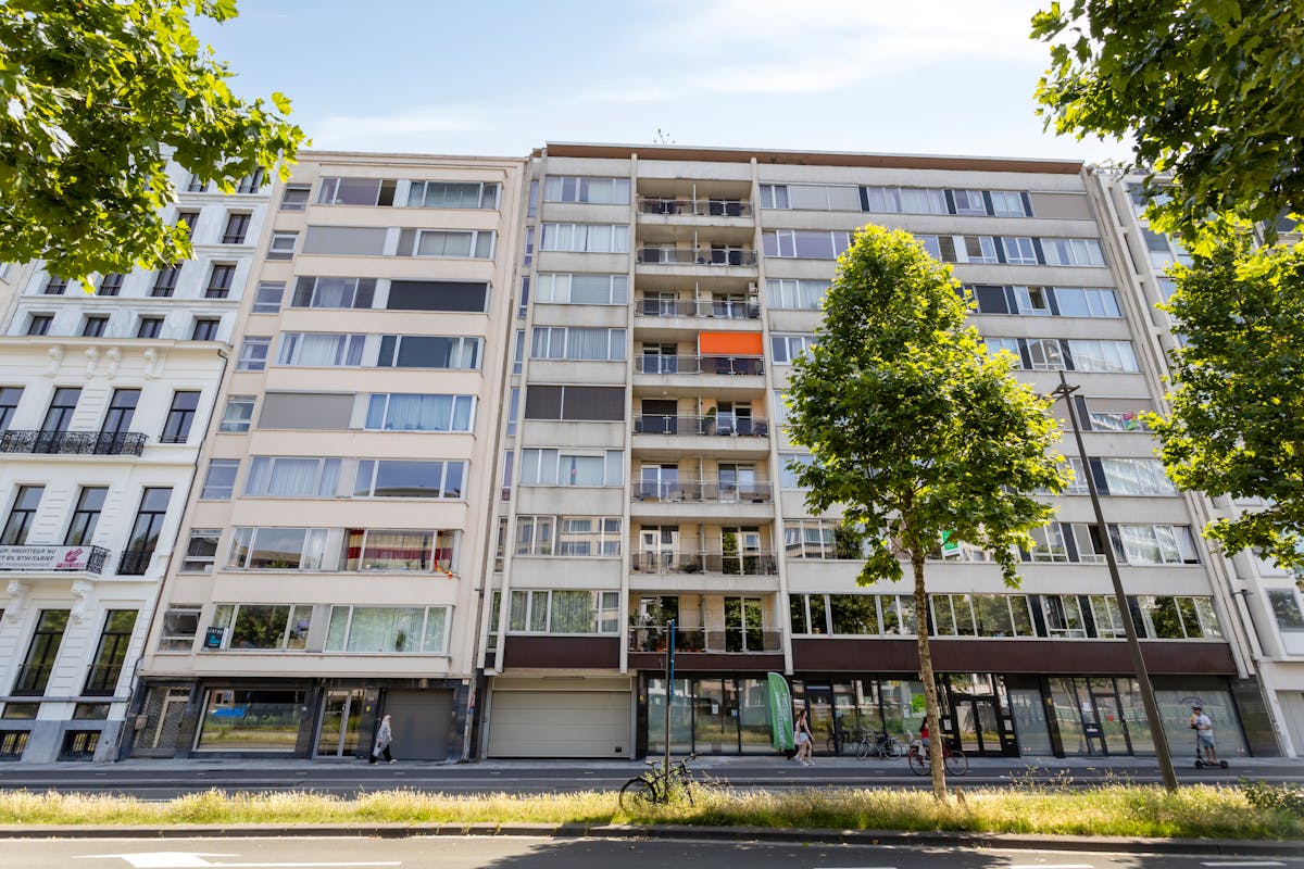 Ruim appartement (ca. 146m²) te koop aan de Italiëlei in Antwerpen - foto 4