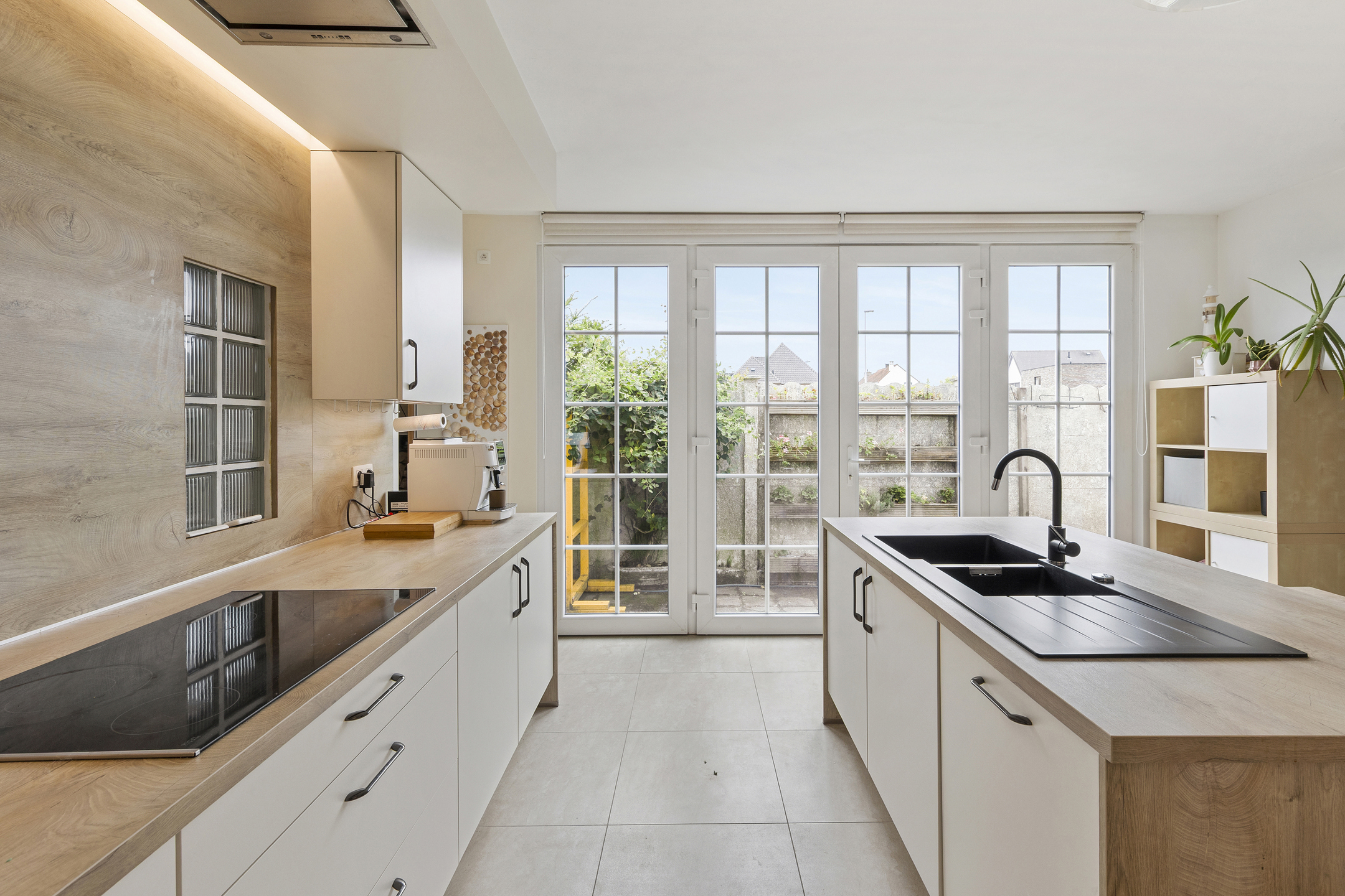 Grote woning met 5 SLK, tuin en zonnepanelen.  - foto 3