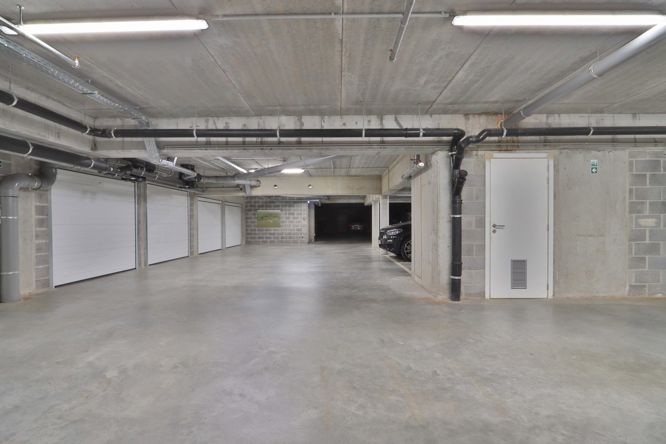 Garage for rent in Beveren-Kruibeke-Zwijndrecht - photo 5