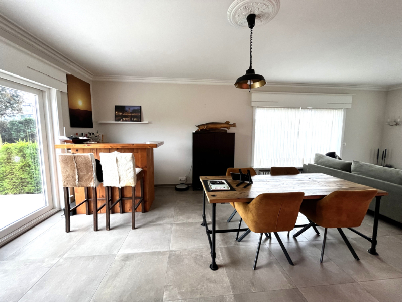 Vernieuwde woning met 4 slaapkamers - foto 5