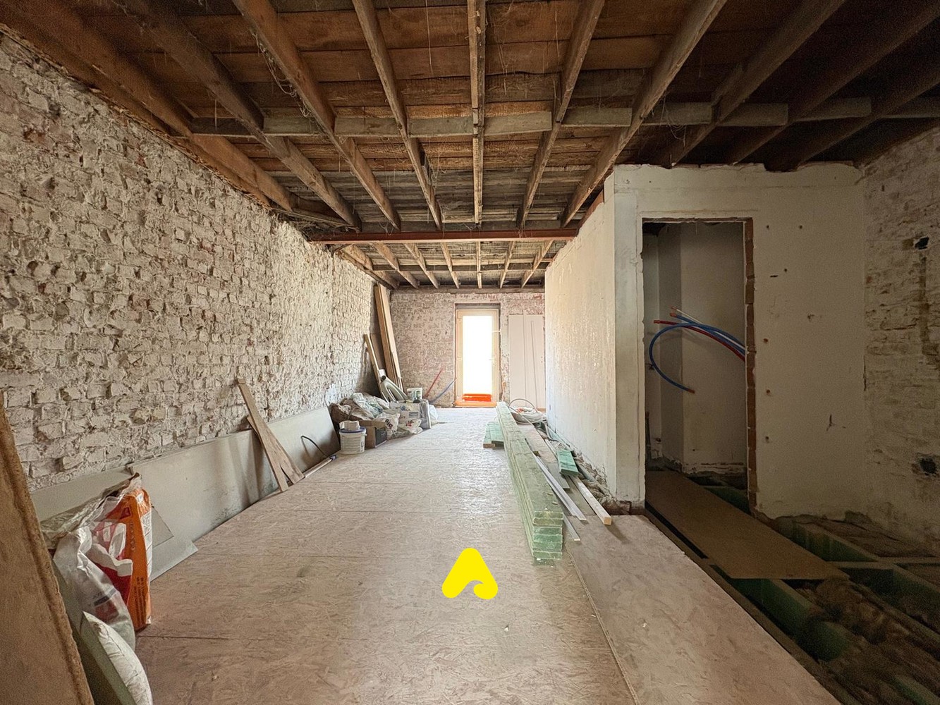 Te renoveren appartement met terras en mogelijkheid tot duplex - foto 2