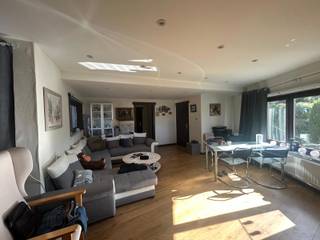 Deze woning is gelegen op wandelafstand van het centrum, echter vraagt deze woning renovatie de begane oppervlakte dient volledig verbouwd te...