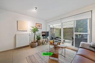 Ontdek deze moderne en verzorgde studio van 46 m² op de Nieuwpoortsesteenweg 651. Ideaal als starterswoning, investering of tweede verblijf aan...