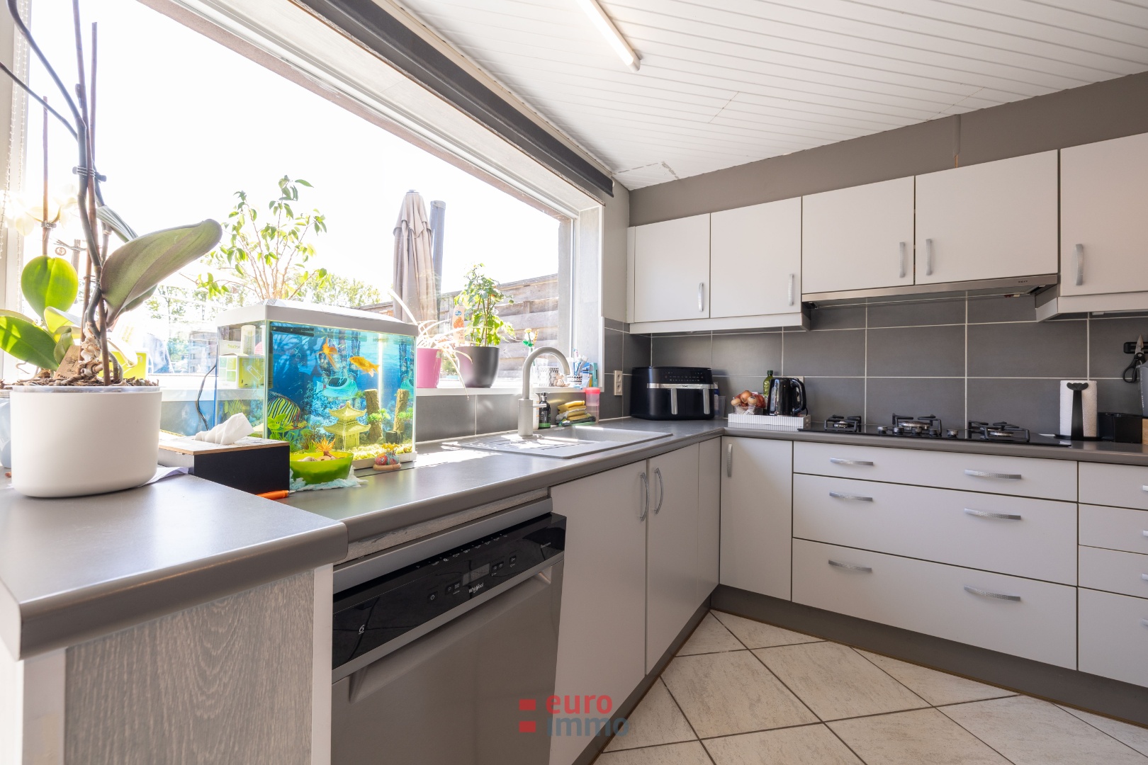 Ruime rijwoning met 4 slaapkamers in het pittoreske Ramskapelle - foto 5