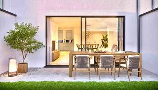 Koop nu aan 6% BTW! Laat u verrassen door deze goedgelegen (rustig en aangenaam doch dichtbij winkels en invalswegen) kwalitatieve BEN-WONINGEN. INDELING: 2 ondergrondse garages met extra berging, lichtrijke leefruimte met open geïnstalleerde keuken, berging/wasplaats, 4 SLK, 2 badkamers en aangename STADSTUIN. Als koper nog inspraak in keuze van materialen. Energiezuinige woning: vloerverwarming op warmtenet, dubbele beglazing PVC, extra geïsoleerd. Meer info? Info@immobeguin.be